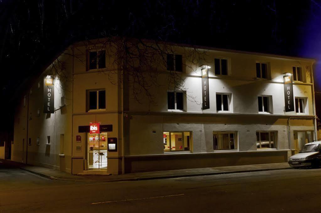 Hotel Ibis Cognac Centre Exterior foto